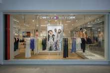 opening-of-the-4th-tommy-hilfiger-shop-for-mercure-international-