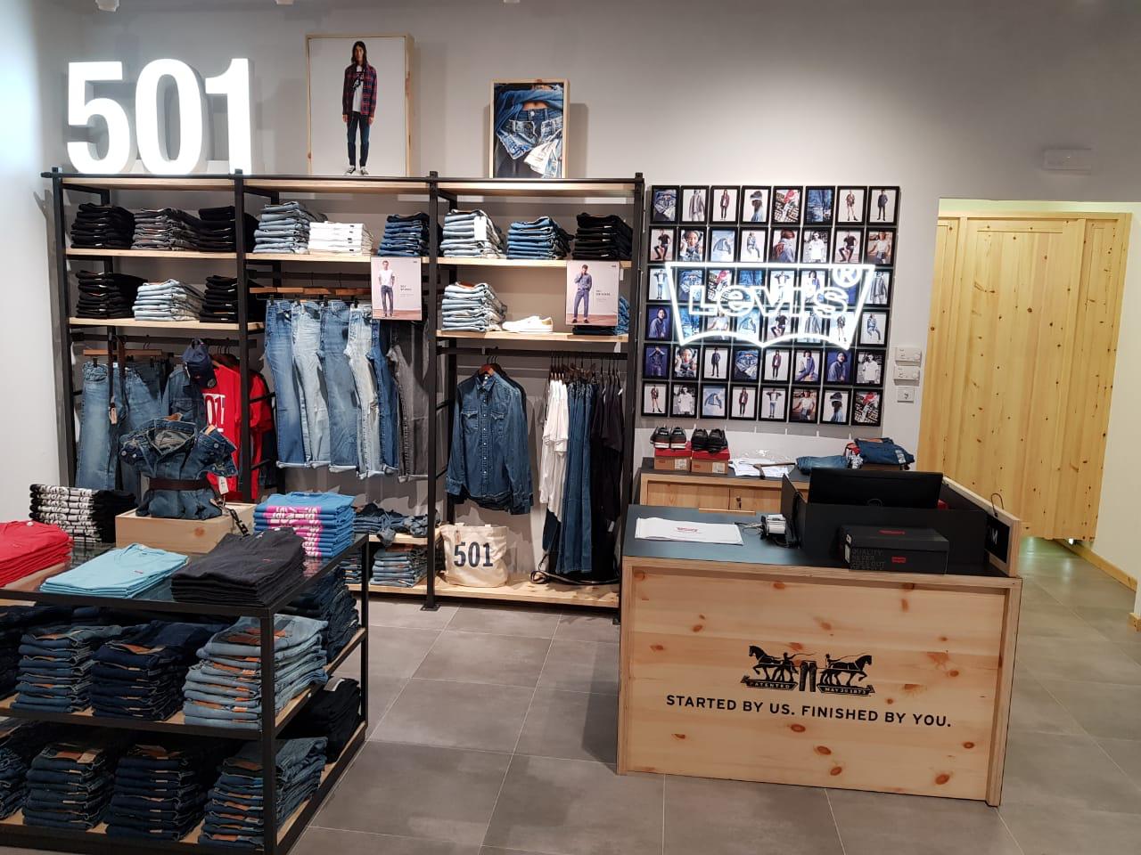 Mercure International : Opening of the 1st Levis store in Morocco in the very heart of Ryad Square' Shopping in Rabat on 17th of june.